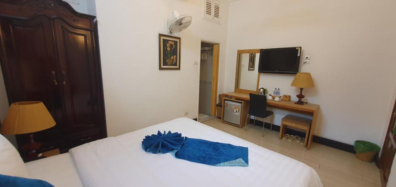 Hanoi Win Hotel & Travel Exteriör bild