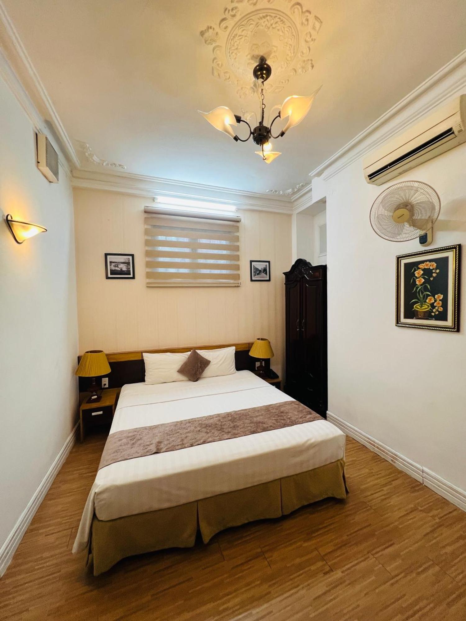 Hanoi Win Hotel & Travel Exteriör bild